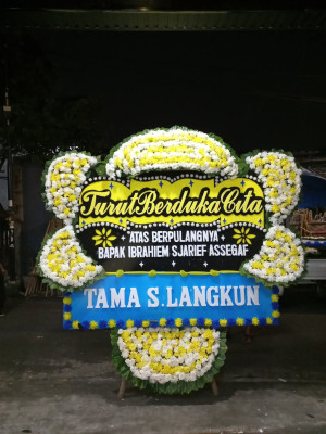Papan Bunga Duka di Karangnongko